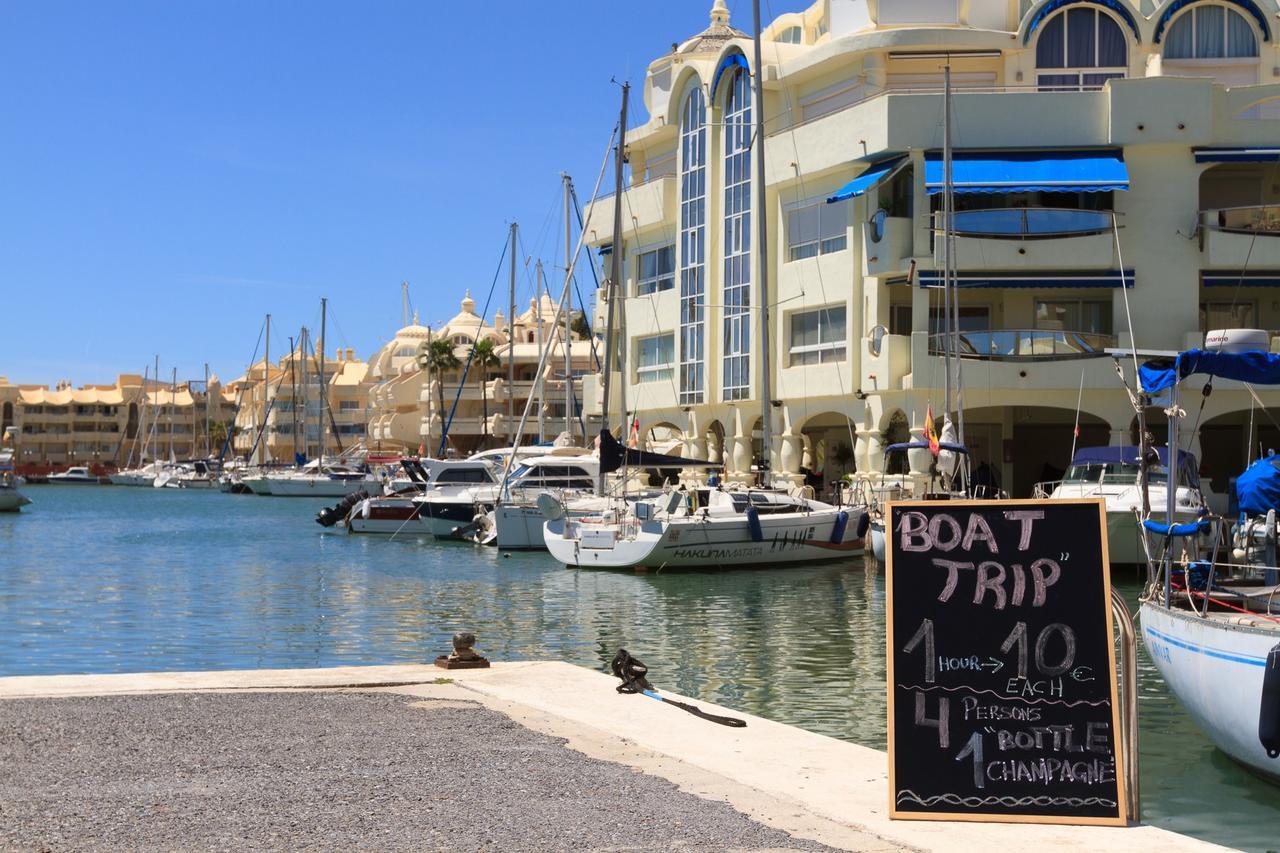 베날마데나코스타 Puerto Marina 아파트 외부 사진